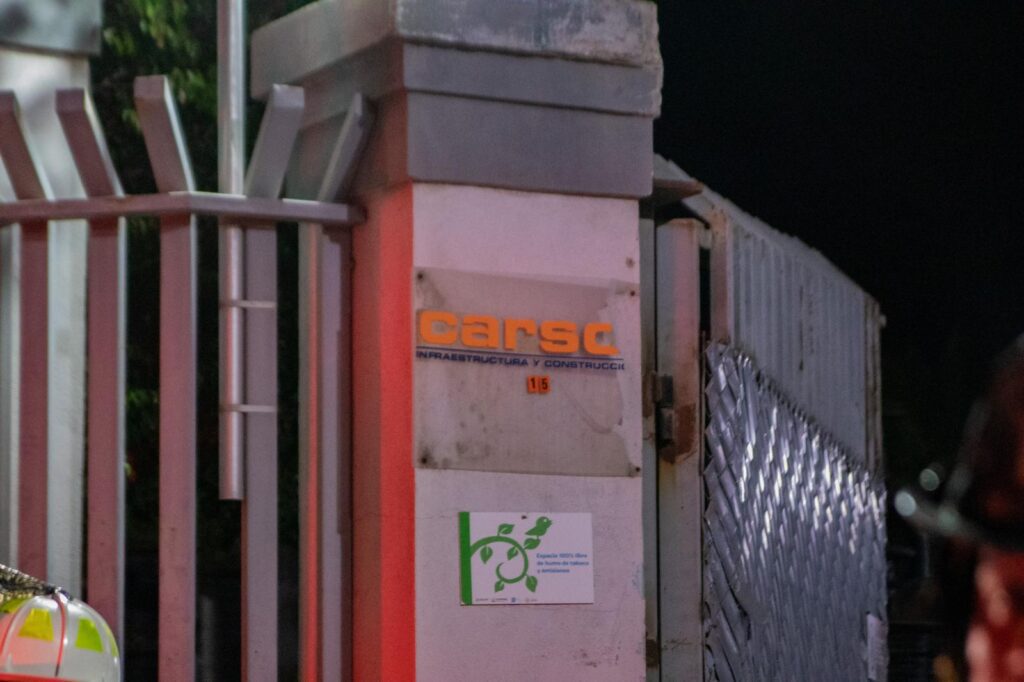 Incendio en fábrica Carso Tijuana moviliza a Bomberos