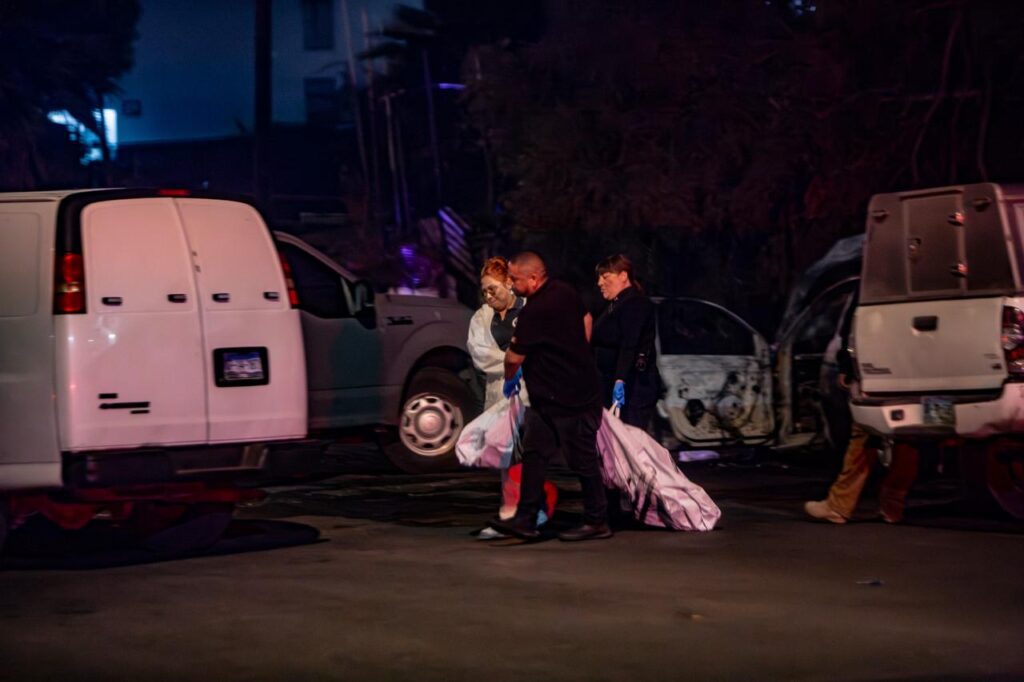 Localizan cuerpo calcinado dentro de un auto en la colonia Herrera