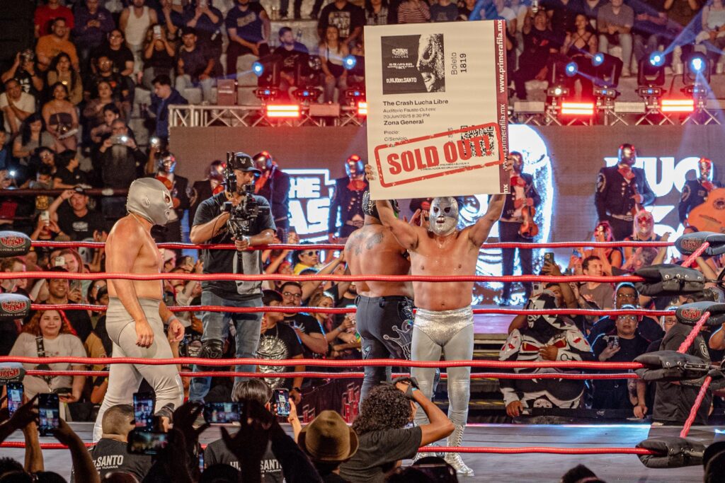 El Hijo del Santo se despide de Tijuana con Auditorio lleno