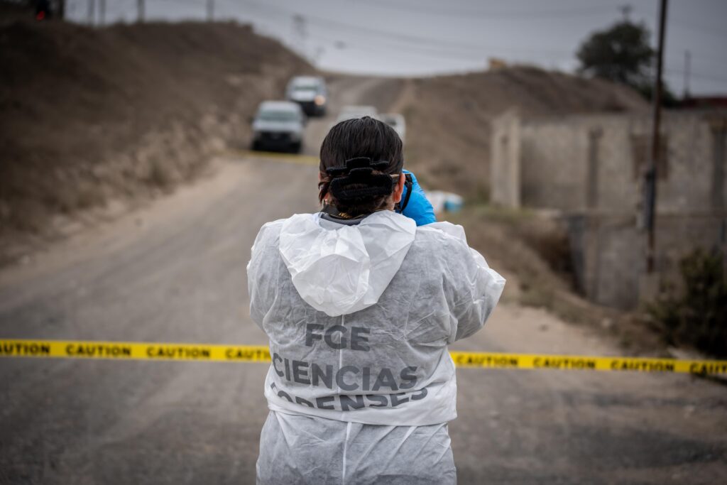 Hallan cadáver envuelto en una cobija en Lomas de San Antonio