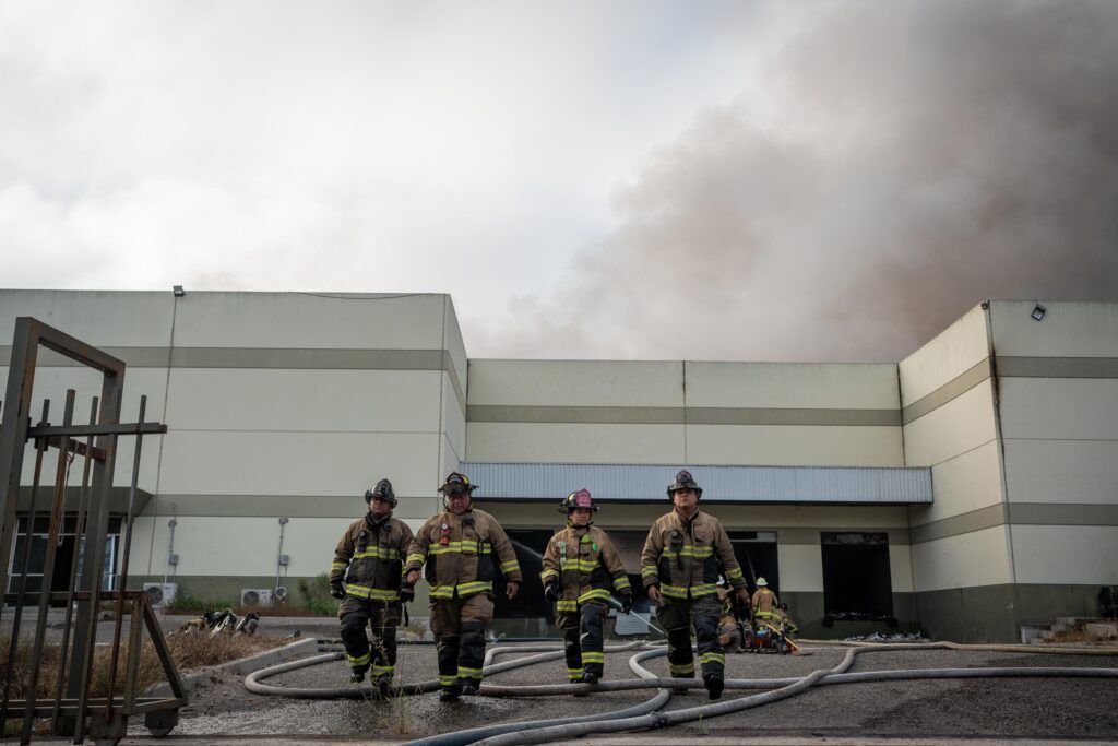 Se incendia almacén de la Secretaría de Salud en el Parque Industrial Nordika