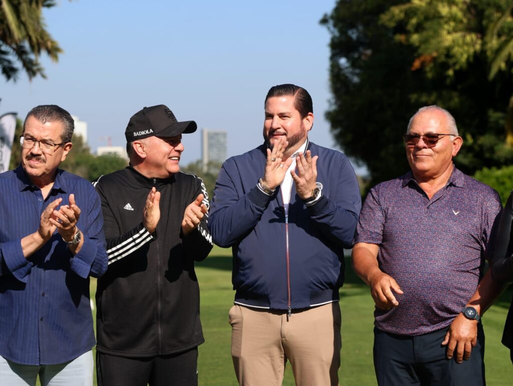 Acude Ismael Burgueño a inauguración del IV Torneo de Golf Empresarial Binacional de AIMO en beneficio de Bomberos de Tijuana