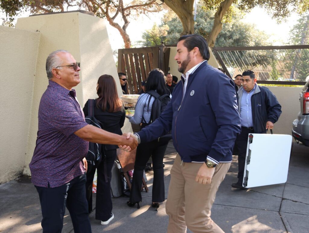 Acude Ismael Burgueño a inauguración del IV Torneo de Golf Empresarial Binacional de AIMO en beneficio de Bomberos de Tijuana