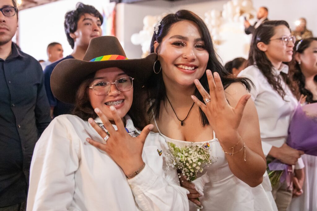Tijuana celebró sus primeras bodas colectivas de la comunidad LGBTTTIQ+