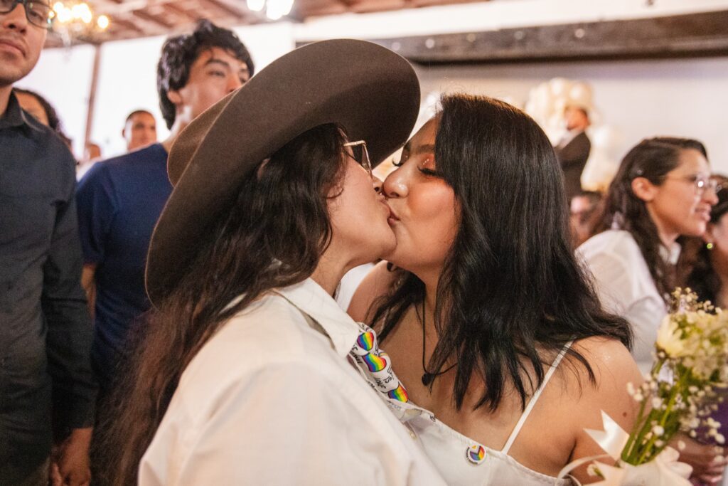 Tijuana celebró sus primeras bodas colectivas de la comunidad LGBTTTIQ+