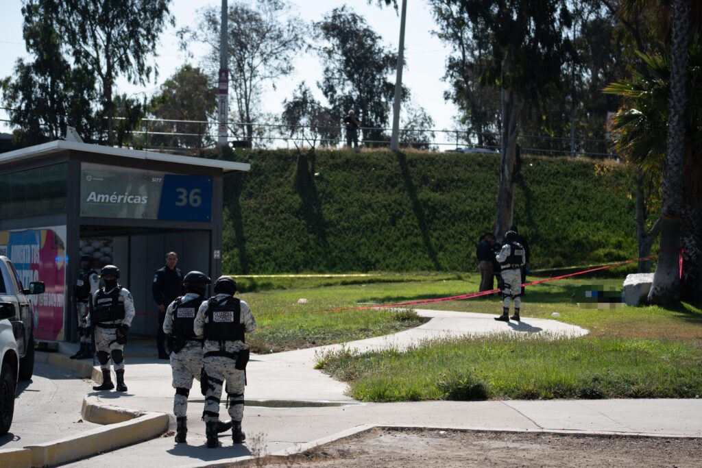 Encuentran cuerpo atrás de estación del SITT