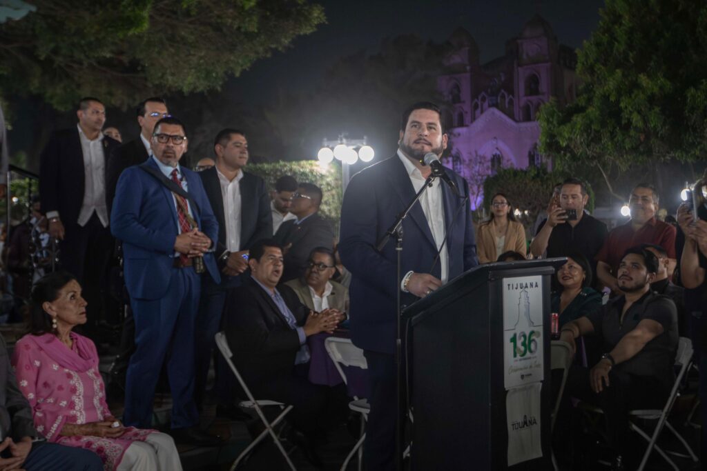 Tijuana celebra su 136 aniversario con mariachi y ambiente familiar en el parque Teniente Guerrero