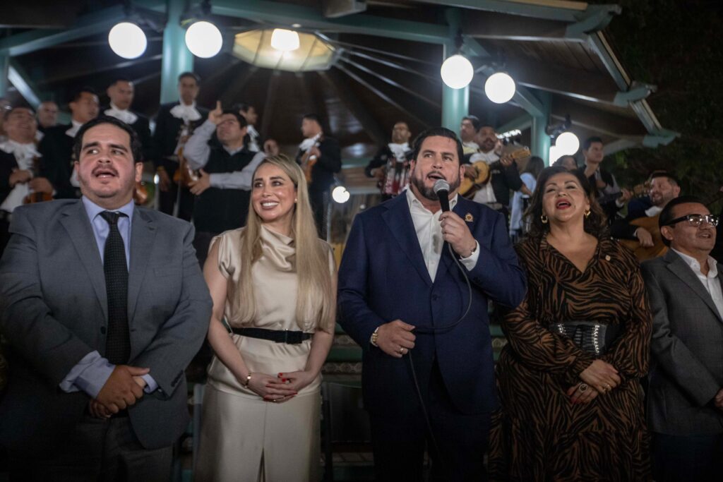Tijuana celebra su 136 aniversario con mariachi y ambiente familiar en el parque Teniente Guerrero