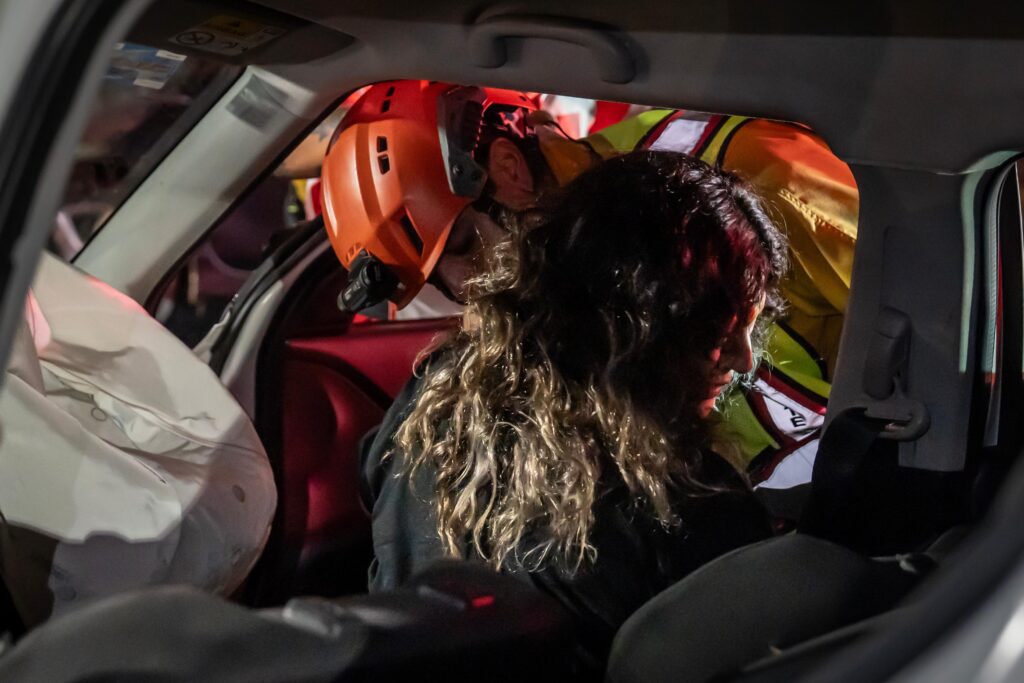 Mujer resulta lesionada en aparatoso choque múltiple sobre bulevar Casa Blanca