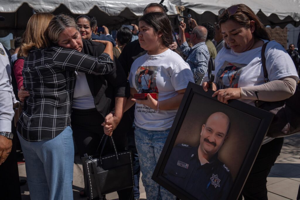 Despiden con Honores al Subcomandante de la Policía Municipal de Mexicali asesinado Despiden con Honores al Subcomandante de la Policía Municipal de Mexicali asesinado