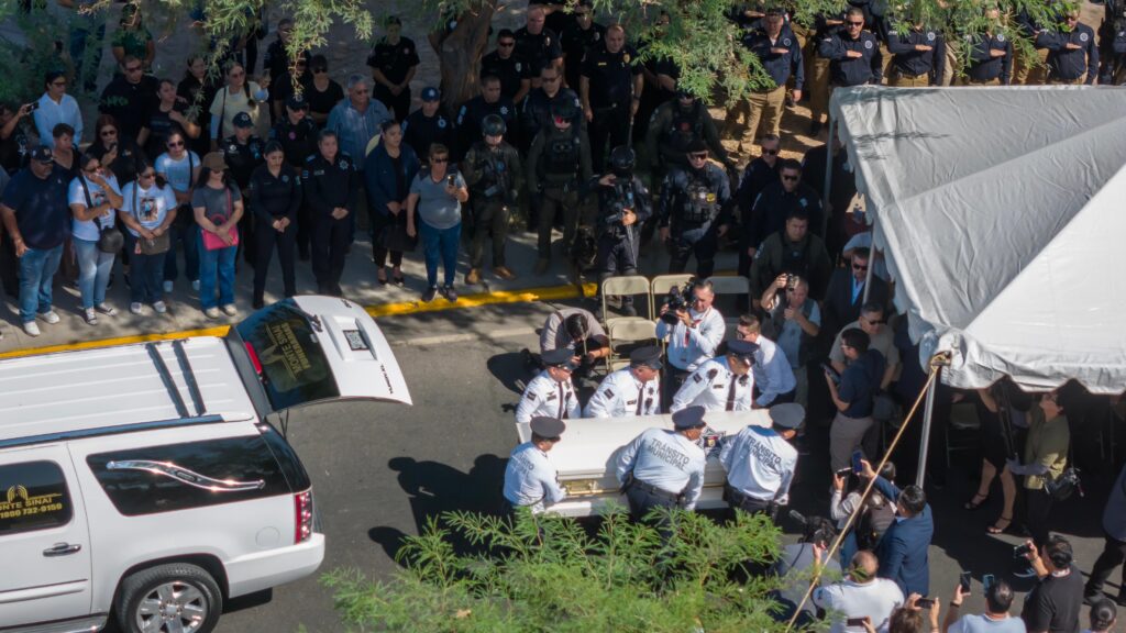 Despiden con Honores al Subcomandante de la Policía Municipal de Mexicali asesinado Despiden con Honores al Subcomandante de la Policía Municipal de Mexicali asesinado