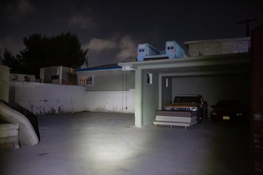 Recuperan camión robado de la Prepa Lázaro Cárdenas