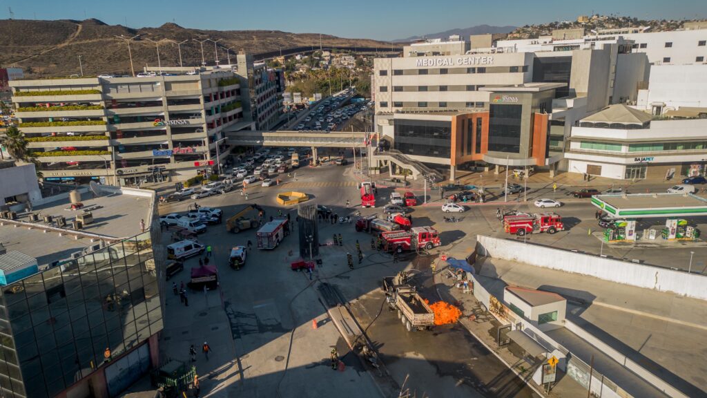 Construcción de viaducto elevado provoca fuga de gas y explosión que dejó un lesionado