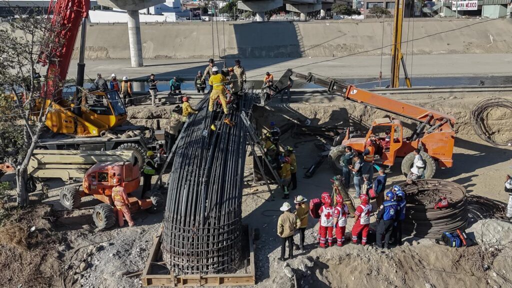 Colapso en construcción del viaducto elevado; dos trabajadores lesionados