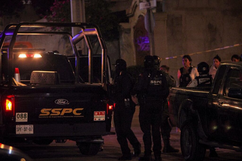 Policías federales son atacados en Urbi Quinta Marsella