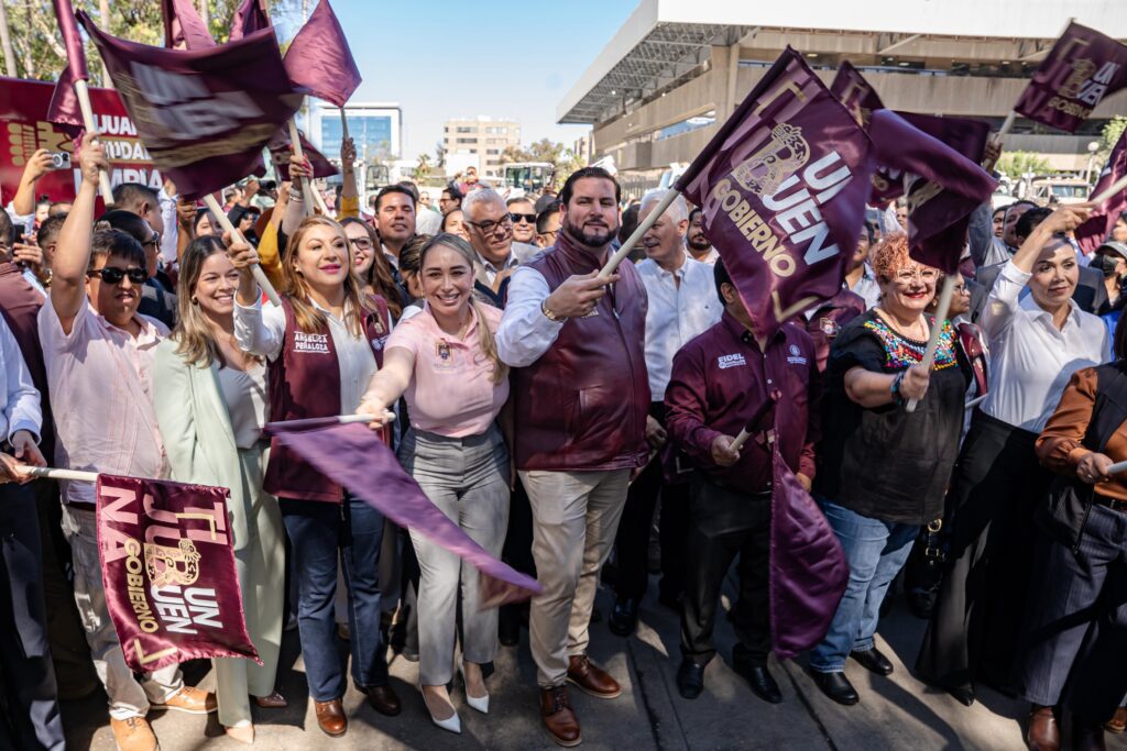 Da Ismael Burgueño banderazo de arranque al programa integral de limpieza de vialidades Da Ismael Burgueño banderazo de arranque al programa integral de limpieza de vialidades