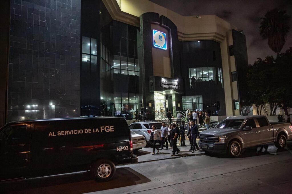 Realizan cateo en Funeraria Latinoamericana; sustraen 9 cuerpos por irregularidades