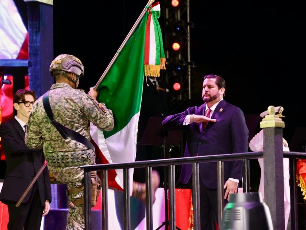 Encabeza Ismael Burgueño Ruiz Ceremonia del CCXV Aniversario del Grito de Independencia