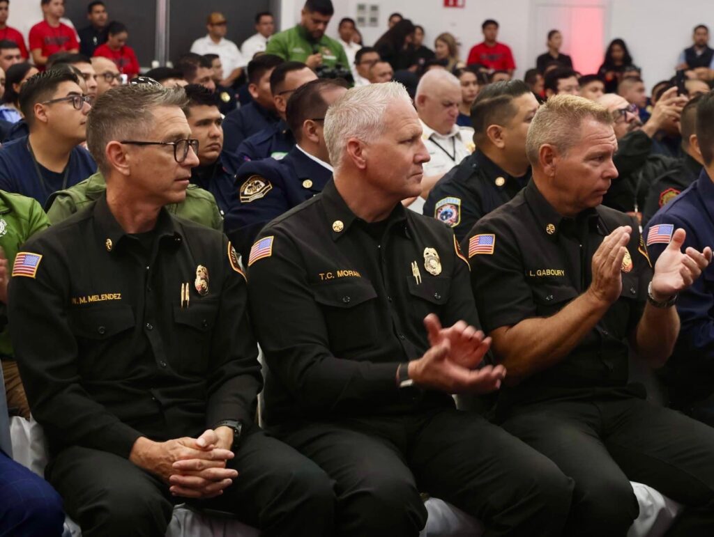 Inaugura Ismael Burgueño 4to.Congreso Internacional de Bomberos de Tijuana