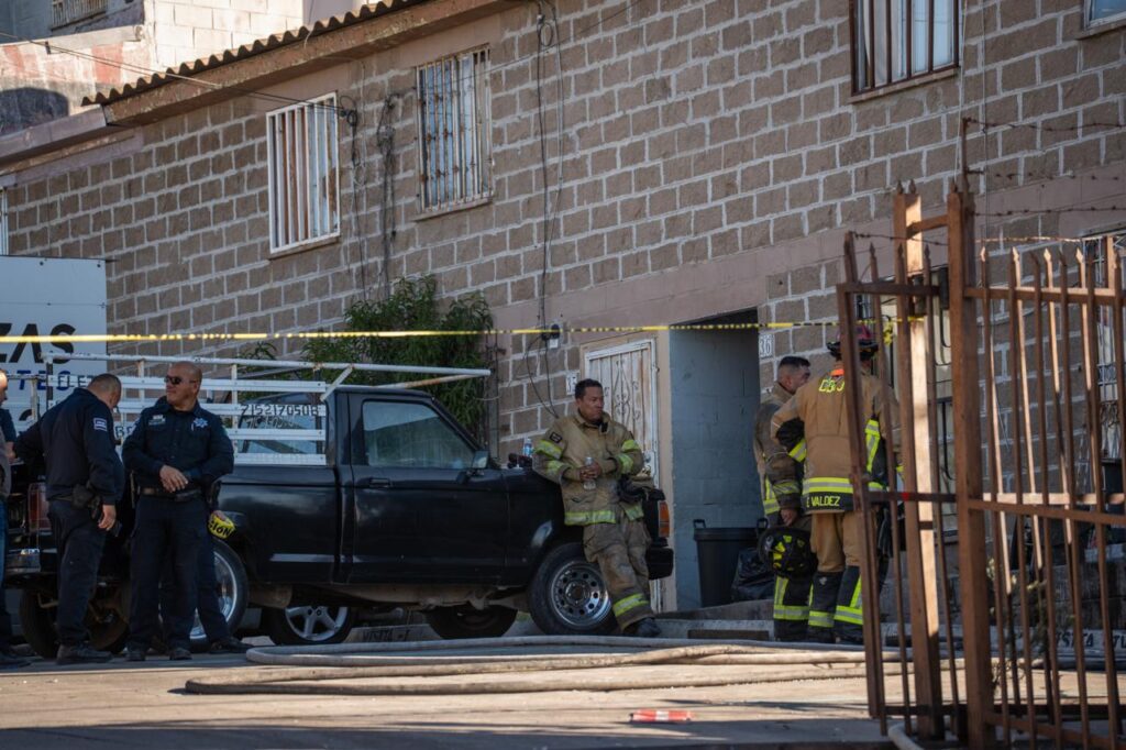 Mueren una persona y un perrito en incendio en Pórticos de Santa Fe Mueren una persona y un perrito en incendio en Pórticos de Santa Fe