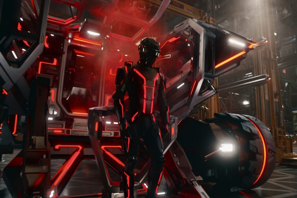 TRON: ARES llega a cines el 9 de octubre con nueva música de Nine Inch Nails y preventa disponible