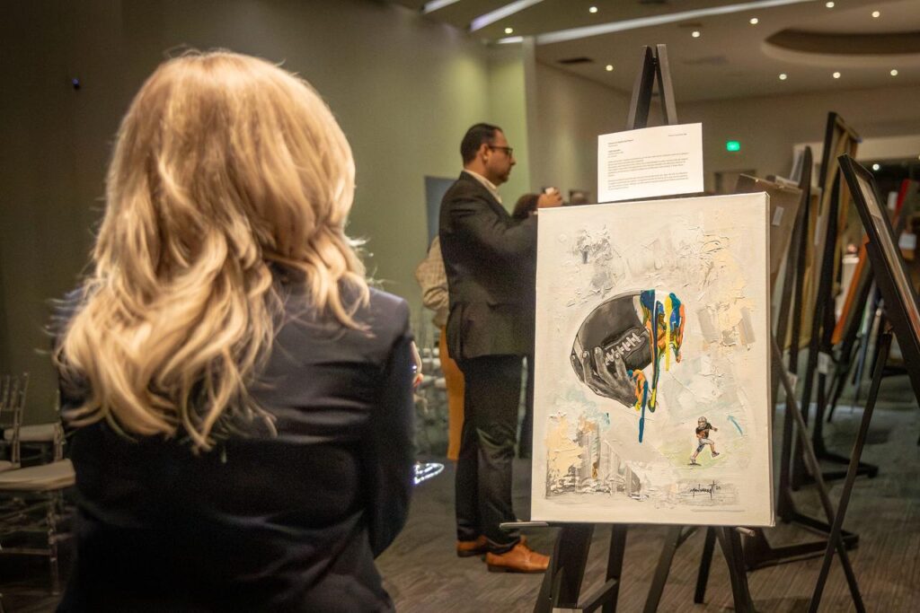 24 Artistas locales donan sus obras en subasta para el Club de Niños y Niñas de Tijuana