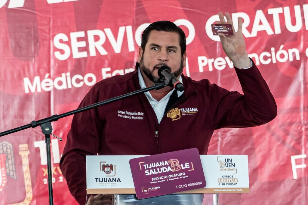Entregan las primeras tarjetas de afiliación al programa “Tijuana Saludable”