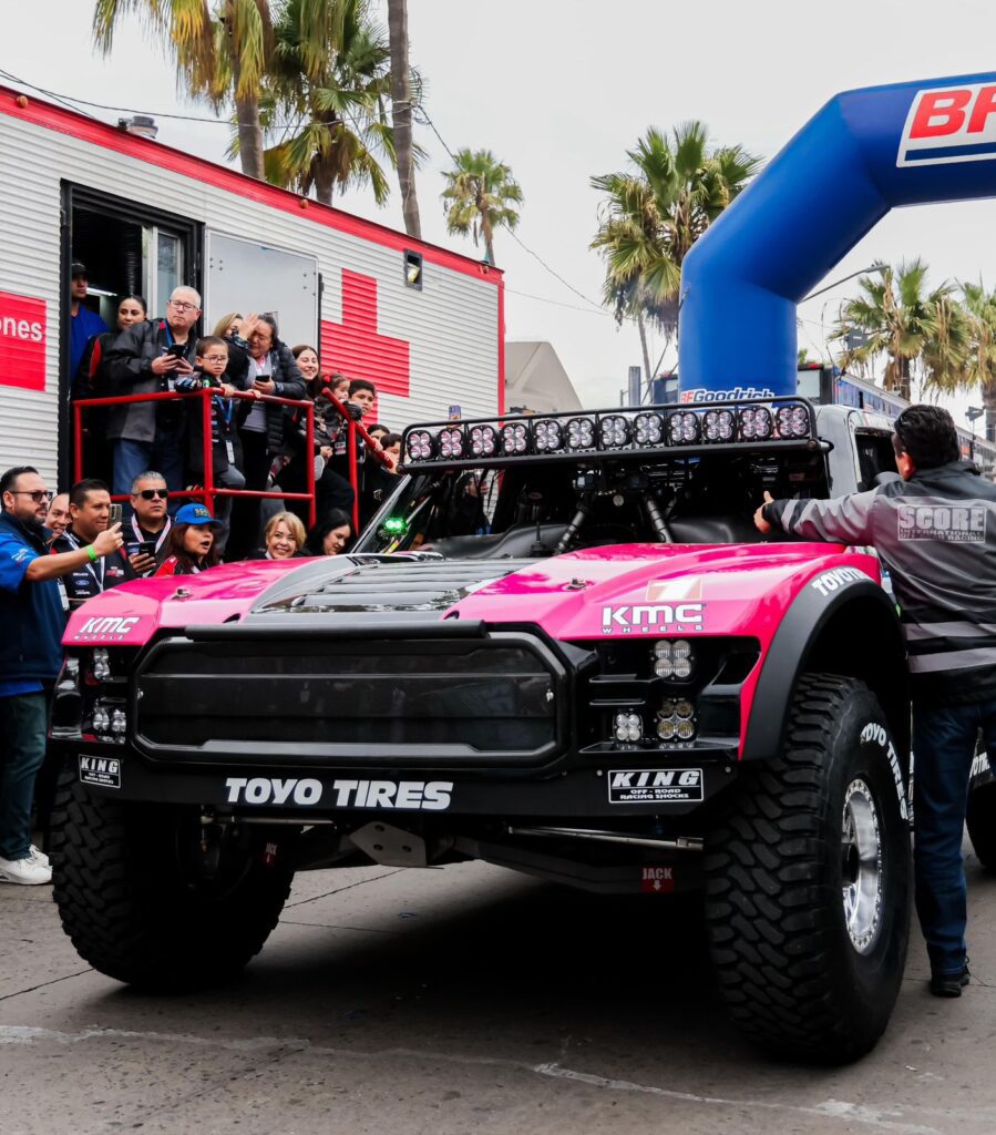 Marina del Pilar inaugura la Baja 1000, la carrera Off-Road más importante del mundo Marina del Pilar inaugura la Baja 1000, la carrera Off-Road más importante del mundo