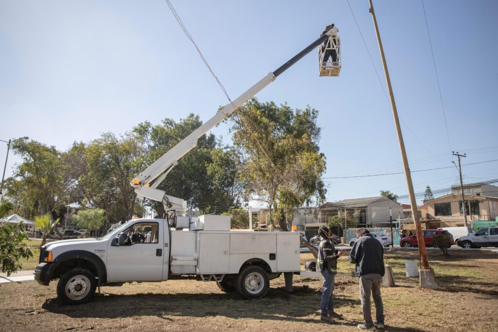 Supervisa Ismael Burgueño avance en rehabilitación del Parque Otay I