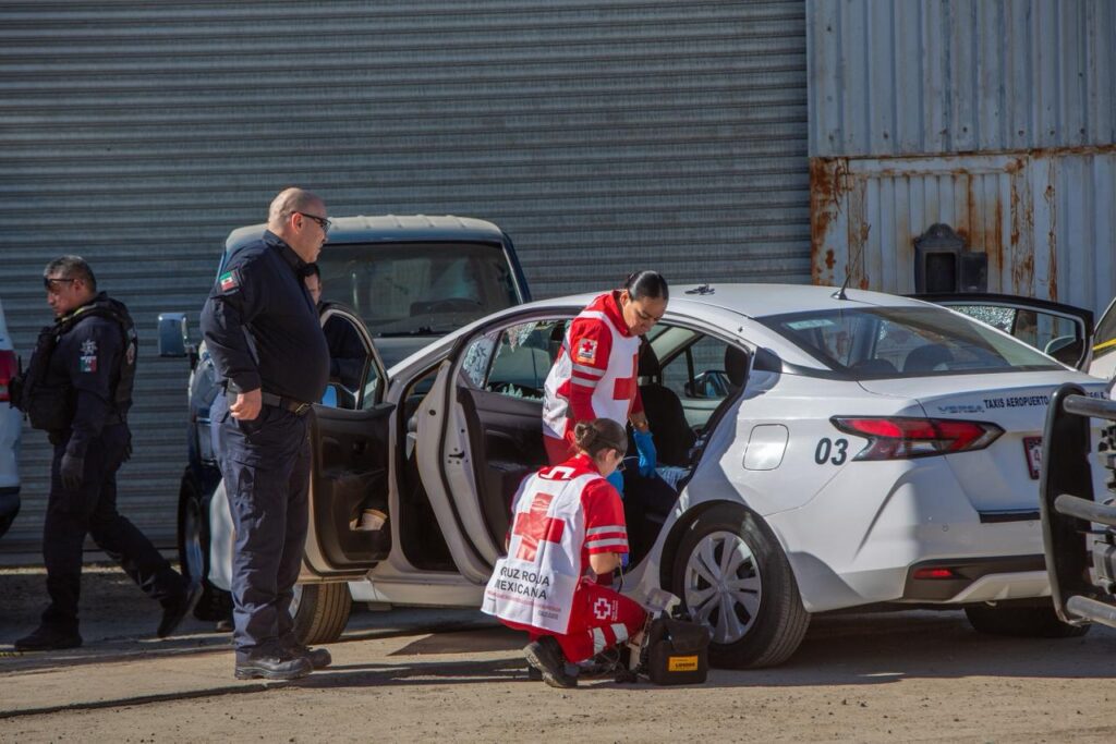 Ataque armado a taxi del Aeropuerto en Otay deja un muerto y un herido