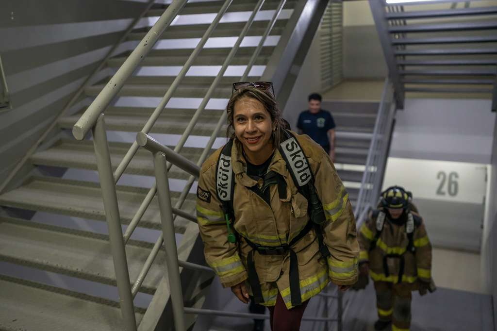 Reto 30 de Bomberos de Tijuana reúne a más de 800 participantes