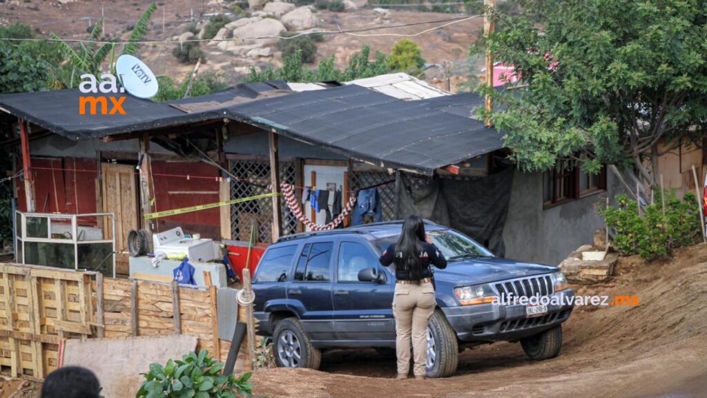 Hallan a tres personas sin vida dentro de una vivienda, tenían huellas de violencia
