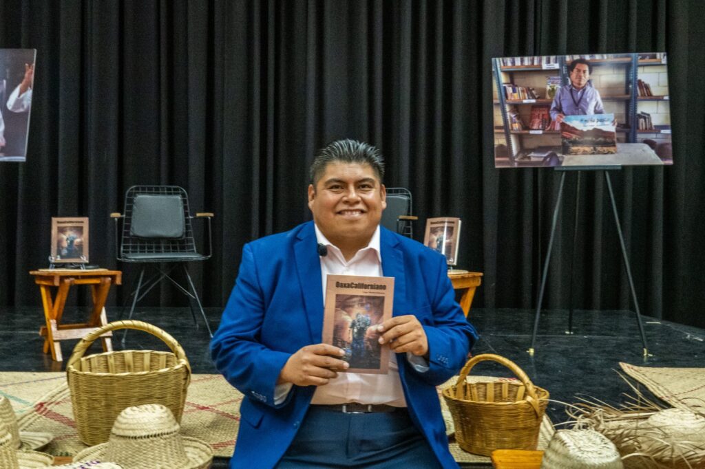 Presentan en Tijuana el libro “OaxaCaliforniano”