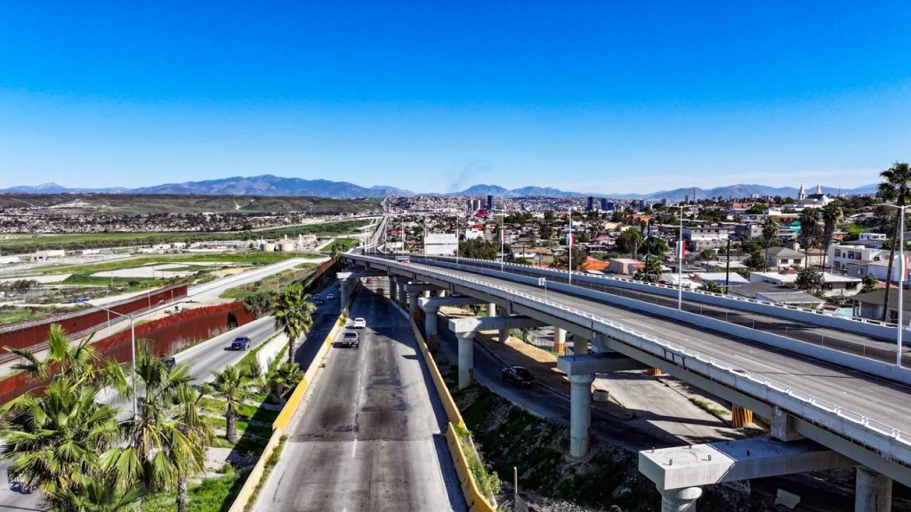 Viaducto Elevado de Tijuana y URC: Sheinbaum inaugura primera etapa