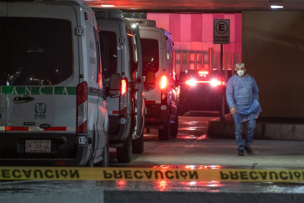 Paciente con posible exposición a sustancias químicas activa protocolo en IMSS