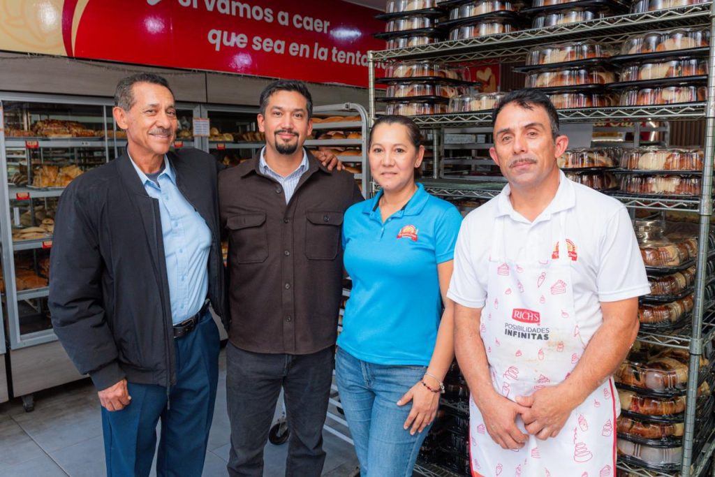 Rosca de Reyes: elegir panaderías locales mantiene viva la tradición en Tijuana Rosca de Reyes: elegir panaderías locales mantiene viva la tradición en Tijuana
