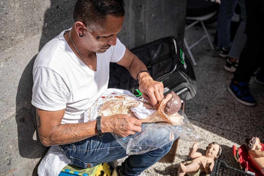 Feligreses acuden a bendecir al Niño Dios en el Santuario de Tijuana