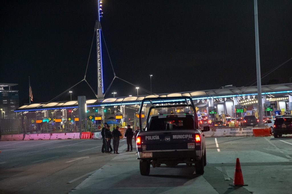 Persecución en Tijuana termina en la garita de San Ysidro