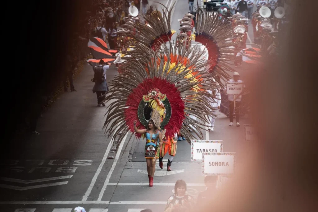 Desfile Mundialista inunda Paseo de la Reforma por el arranque de la Copa del Mundo 2026